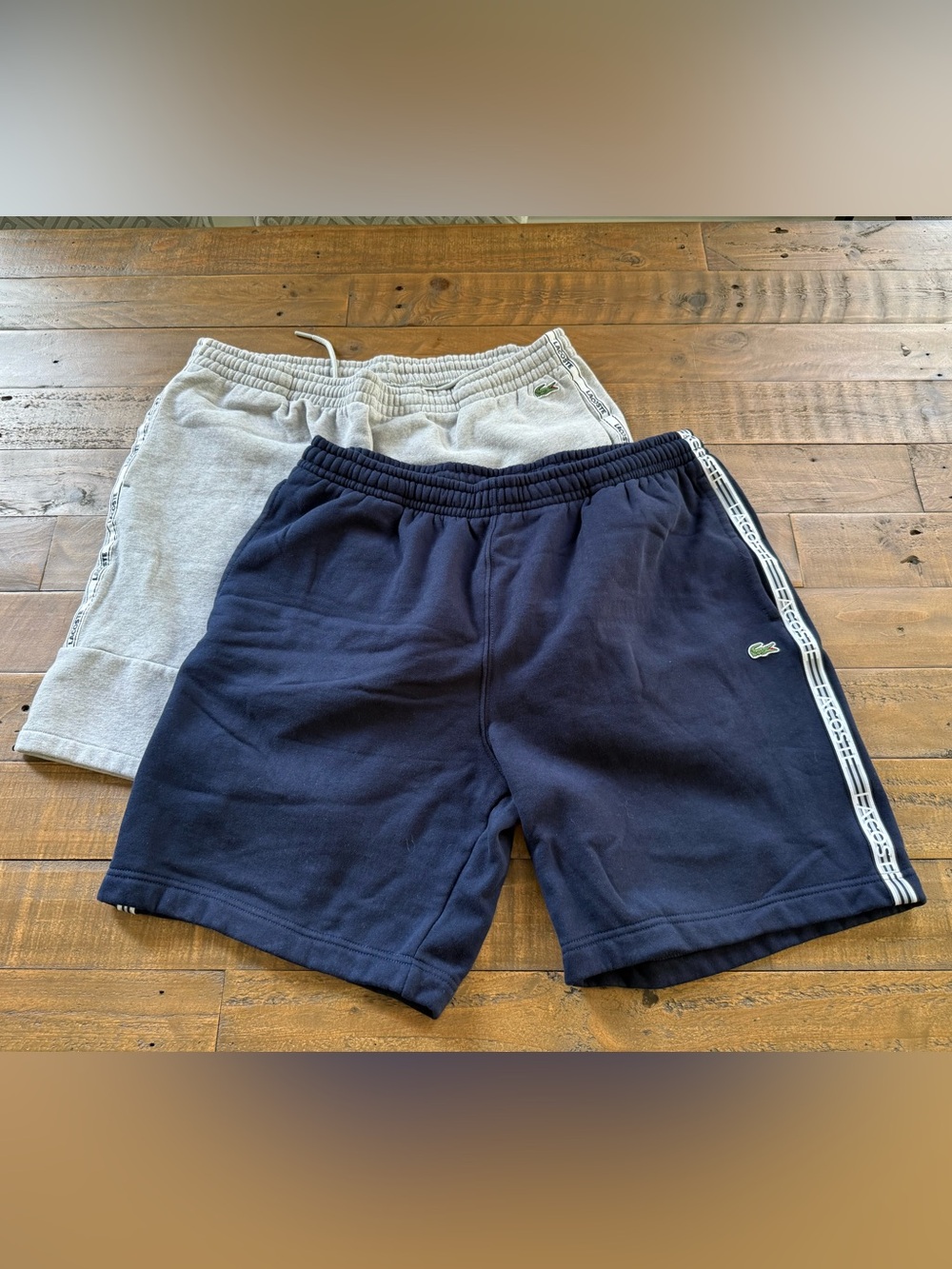 Men’s Lacoste regular fit men’s shorts (2) pair, size XXL excellent condition